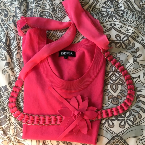 Fuschia top - Picture 2 of 7